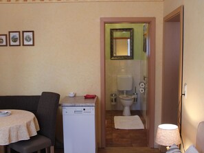 Shower, towels - Cosy Apartment in Klütz With Parking Space and Garden (Kluetz)