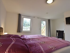 Living room - Charming Apartment in Dahmen With Terrace (Dahmen)