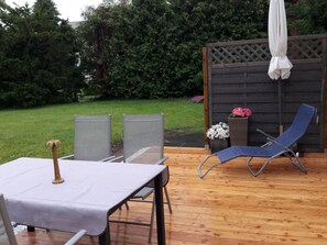 Balcony - Modern Apartment With Terrace in Steffenshagen (Steffenshagen)