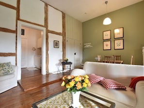 Apartment | Living area | Fireplace