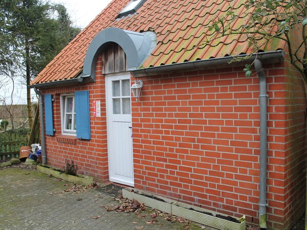 Exterior - Cozy Holiday Home With Garden in Dassow (Dassow)