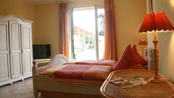 1 Schlafzimmer, individuell eingerichtet
