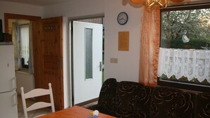 Unclassified image, 4 of 33, button - Luxurious Holiday Home in Gersdorf With Trampoline (Biendorf)