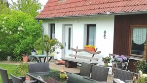 Unclassified image, 2 of 33, button - Luxurious Holiday Home in Gersdorf With Trampoline (Biendorf)