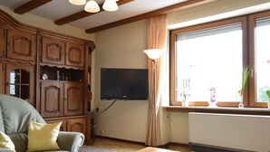 Unclassified image, 5 of 30, button - Boutique Holiday Home With Garden Near Vineyards in Kesten (Kesten)