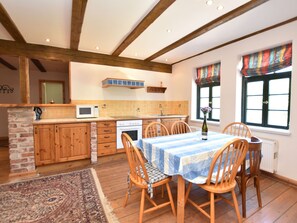 Dining - Spacious Apartment With Sauna in Kröpelin Germany (Kroepelin)