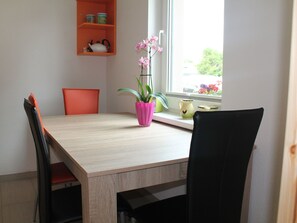 Dining - Spacious Holiday Home in Diedrichshagen near Sea (Kroepelin)