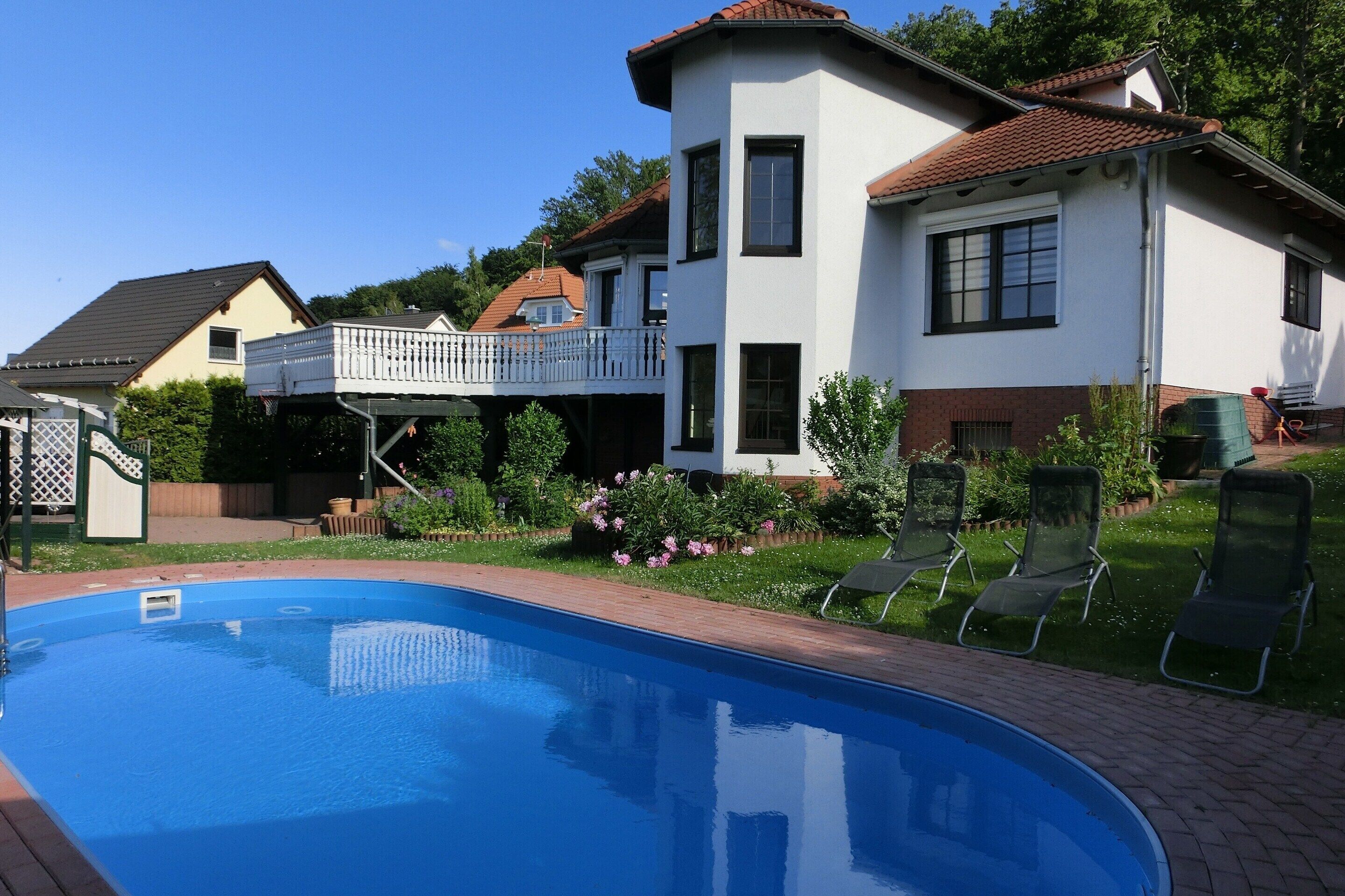 Villa | Exterior