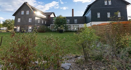 Spacious Mansion in Lehesten With Sauna