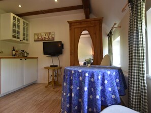 Dining - Elite Apartment in Kröpelin With Sauna (Kroepelin)