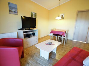 Living room - A Modern Furnished Holiday Home in a Lovely Area (Benz)
