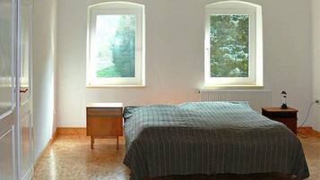 Villa | 1 bedroom, bed sheets