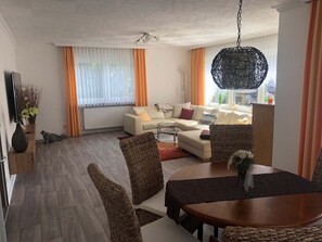 Dining - Chic Holiday House near Forest in Herzberg am Harz (Herzberg am Harz)