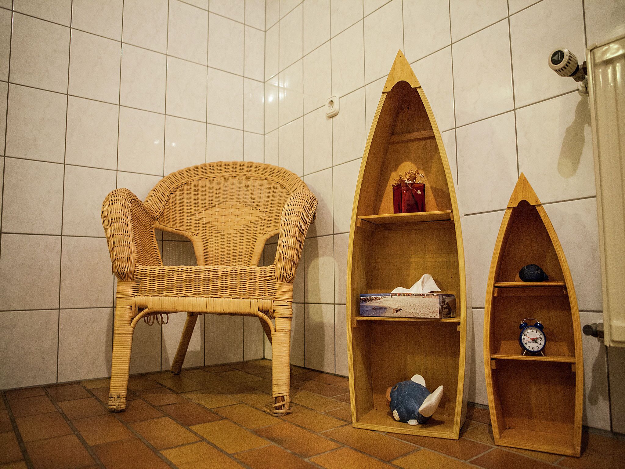 1 bedroom, individually furnished