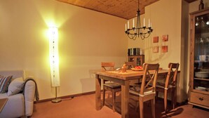 Dining - Spacious Apartment in Wershofen With Garden (Wershofen)