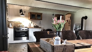 Dining - Unique House in the Vogtland Region With Open Architecture and Special Atmosphere (Klingenthal)