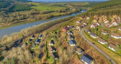 Detached Bungalow in Naturpark Nordeifel near Reservoir
