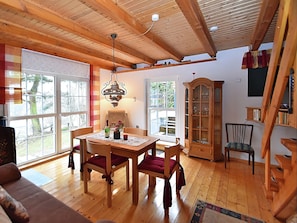 Dining - Detached Holiday Home With Terrace and Fenced-in Garden With Sunbathing Lawn (Frielendorf)