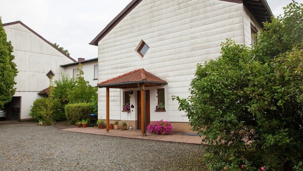 Exterior - Cozy Apartment near Lake in Saxler (Saxler)
