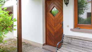 Exterior - Cozy Apartment near Lake in Saxler (Saxler)