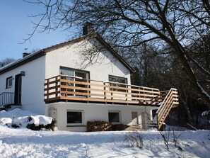 Exterior - Holiday Home in the Sauerland Region (Warstein)