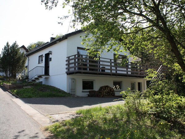 Exterior - Holiday Home in the Sauerland Region (Warstein)
