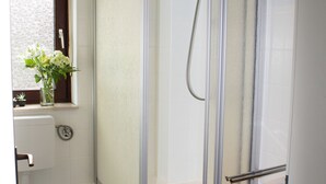 Shower, towels - Nice, Centrally Located Apartment in Winterberg With South-west Facing Balcony (Winterberg)