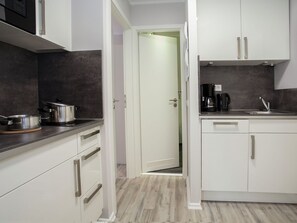 Apartment | Eigene Küche | Kühlschrank, Mikrowelle, Geschirrspüler