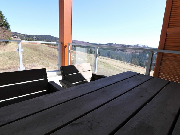 Balcony - Beautiful Apartment in Neuastenberg Near Ski Area (Winterberg)