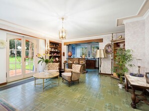 Fireplace, DVD player, MP3 dock - Attractive Villa in Bad Soden-salmünster With Private Sauna (Gutsbezirk Spessart)