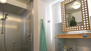 Bathroom - Spacious Apartment in Langewiese With Garden (Winterberg)