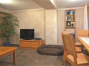 DVD player - Spacious Apartment in Langewiese With Garden (Winterberg)
