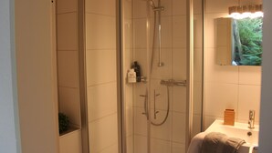 Unclassified image, 5 of 30, button - Cosy, Fully Furnished and Modern Flat at the Edge of the Forest (Winterberg)