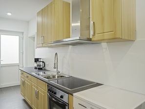Fridge, oven, coffee/tea maker