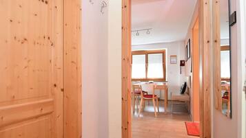 2 bedrooms, individually furnished, bed sheets