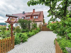 Exterior - Quaint Apartment in Zella-mehlis With Garden (Zella-Mehlis)