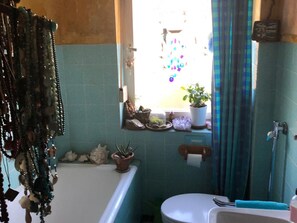 House | Bathroom | Bathtub
