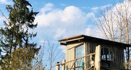 Tranquil Holiday Home in Plattling Near Lake With Balcony