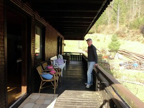 Balcony - Detached Country House With a Tiled Stove in a Quiet, Secluded Location in the Black Forest (Triberg im Schwarzwald)