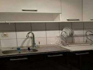 House | Private kitchen | Fridge, coffee/tea maker - Pleasant Holiday Home in Herzogenaurach near River (Herzogenaurach)