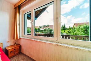 Hus | 1 soverom, individuelt innredet, strykejern/-brett og sengetøy