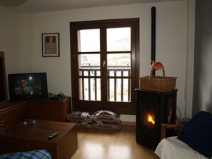 Living room - Beautiful House in the Tena Valley With Terrace and Beautiful Views (Panticosa)