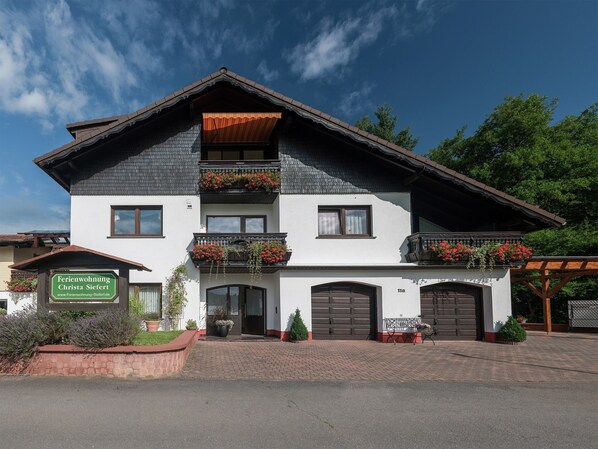 Apartment | Exterior - Garden Apartment in Huttenthal (Mossautal)