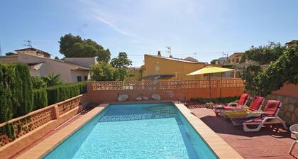 Villa in a Nice Location With Swimming Pool in Calpe Great for Families and Friends