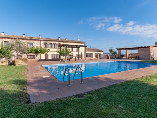 Cozy Cottage in Pla de L'estany With Private Swimming Pool