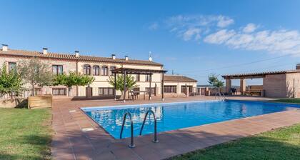Cozy Cottage in Pla de L'estany With Private Swimming Pool