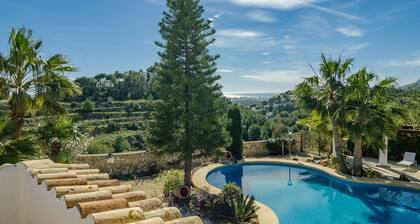 Authentic Finca for 6-9 People, on the Hill of Moraira With a Beautiful Panoramic View
