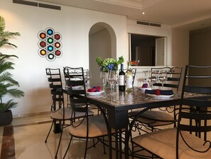 Dining - Cozy Apartment in Estepona With Sauna (Estepona)