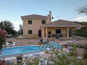 Exterior - Detached Villa With Private Swimming Pool for Large Families and Groups up to 12 People (Almoradi)
