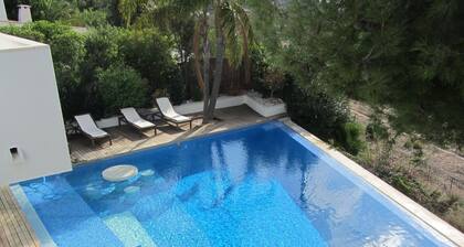 Detached Villa With Panoramic Swimming Pool With a View of Altea Only 20 Minutes From the Beach